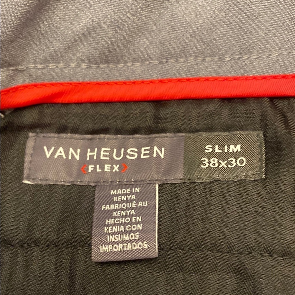 Van Heusen Men's Flex Gray Dress Pants - Picture 4 of 7